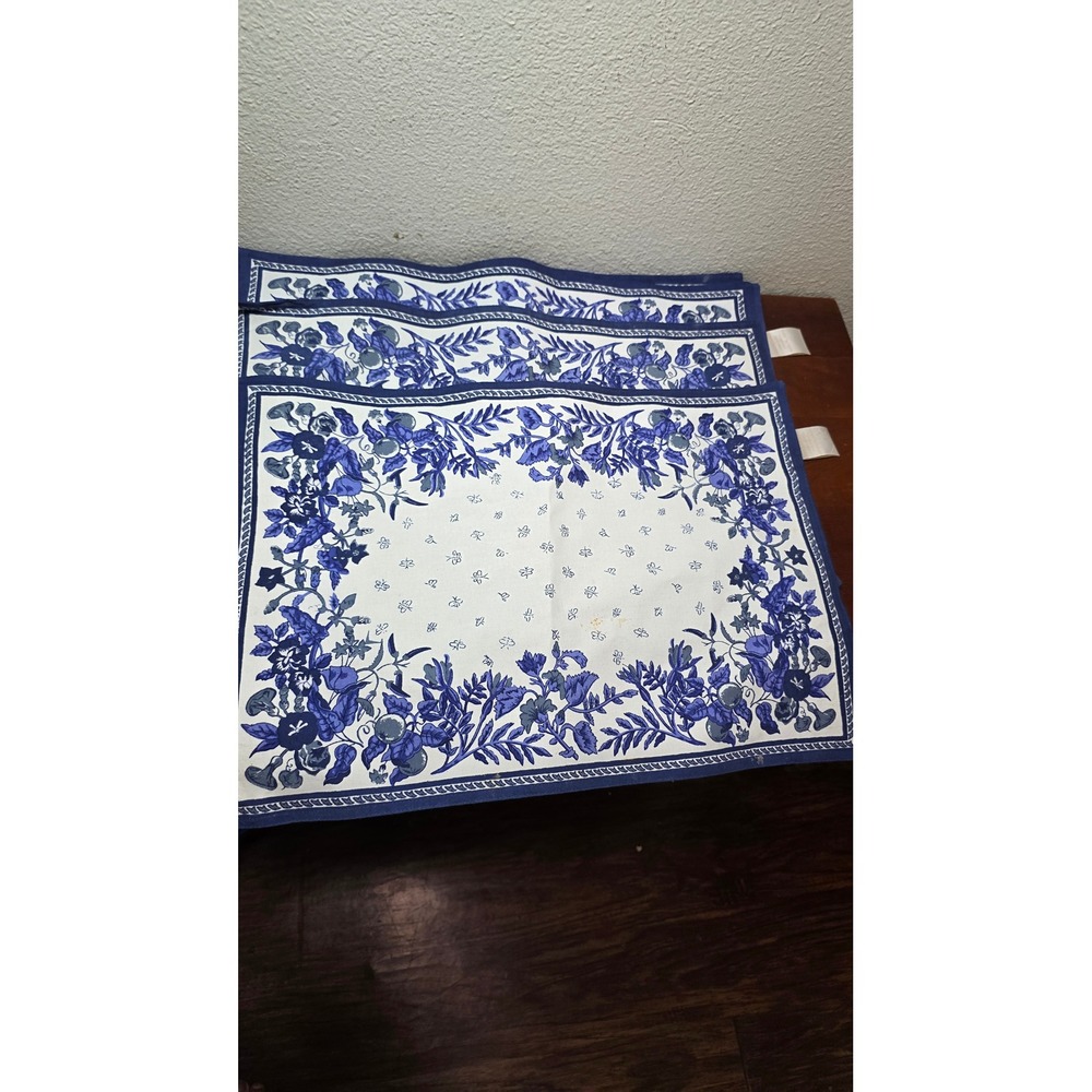 Williams Sonoma Placemats Set of 6 Blue White Floral Bee Cotton 14x20 French Hom